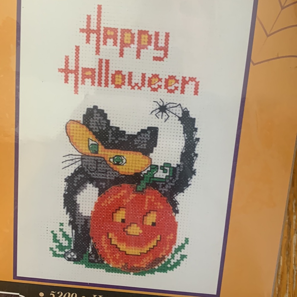Candamar Designs Happy Halloween Cross Stitch Kit Black Cat Pumpkin No. 5209 - Picture 3 of 4